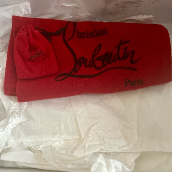 BNIB Christian Louboutin Embellished Daffodil Pumps 39.5!!! - Picture 5 of 5